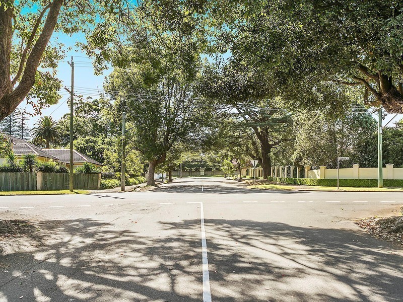 4 Arthur Street, East Toowoomba QLD 4350