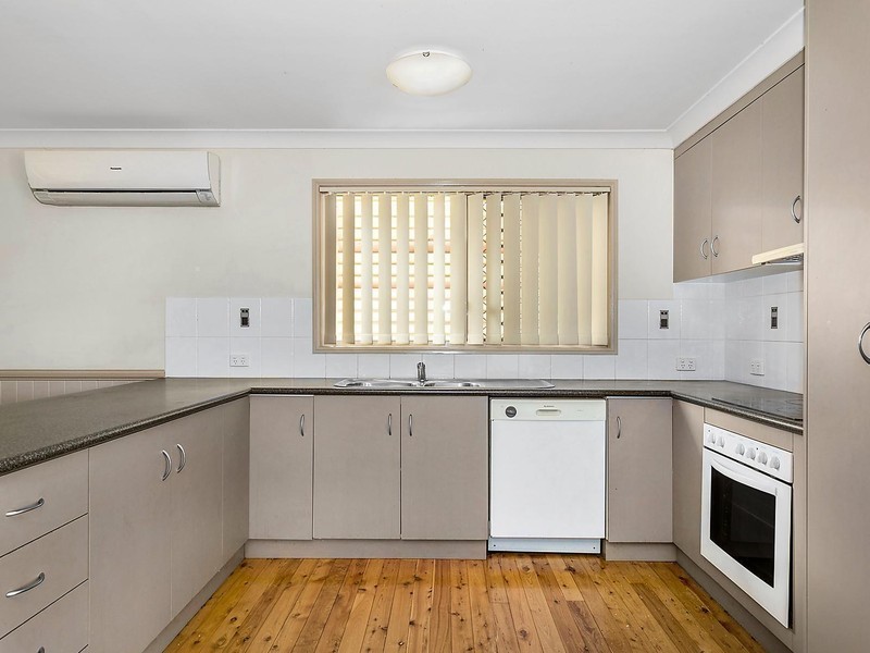 6 Vanity Street, Rockville QLD 4350