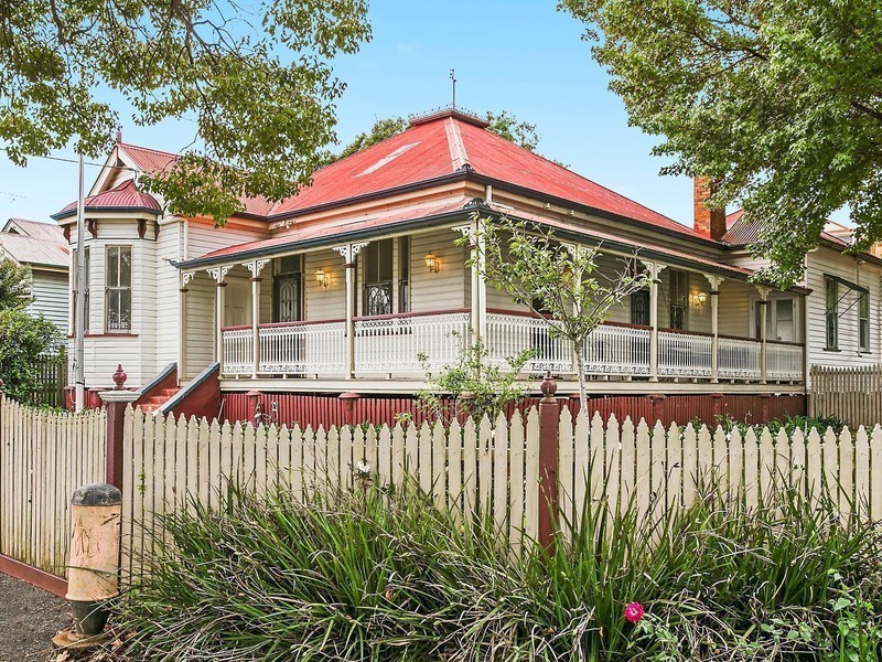 37 Godsall Street, East Toowoomba QLD 4350