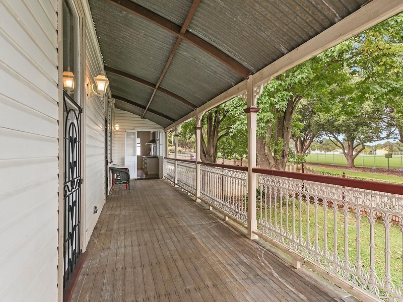 37 Godsall Street, East Toowoomba QLD 4350