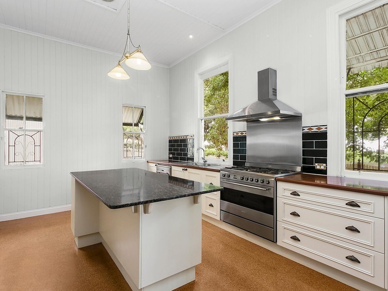 37 Godsall Street, East Toowoomba QLD 4350