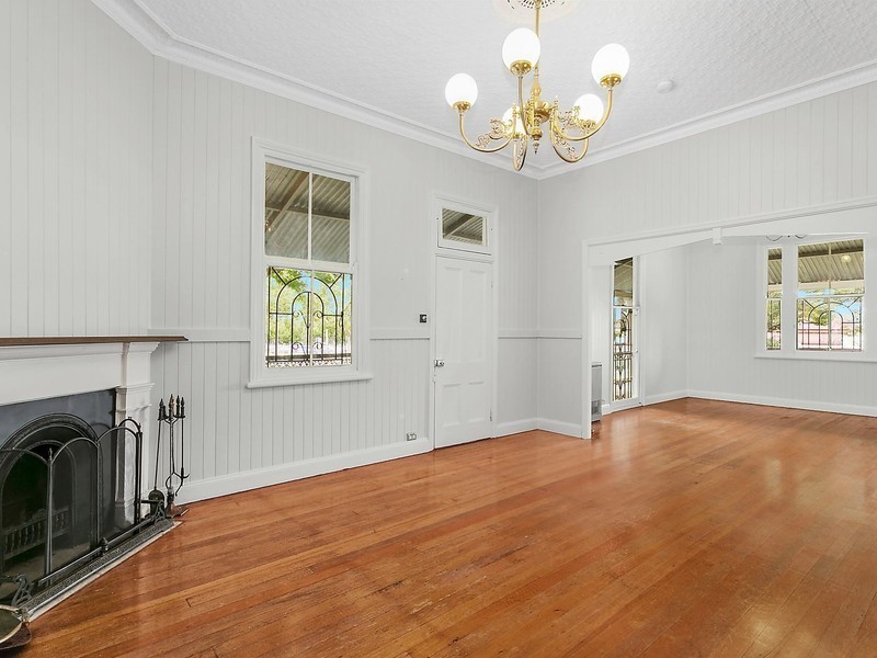 37 Godsall Street, East Toowoomba QLD 4350