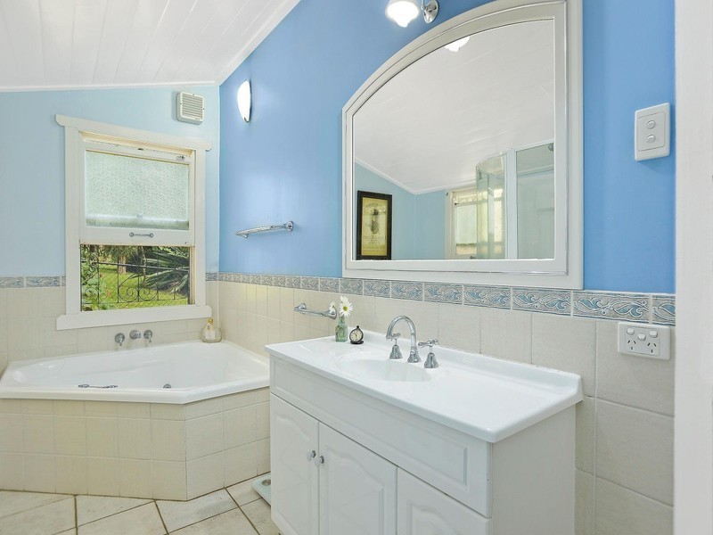 12 Bridge Street, East Toowoomba QLD 4350