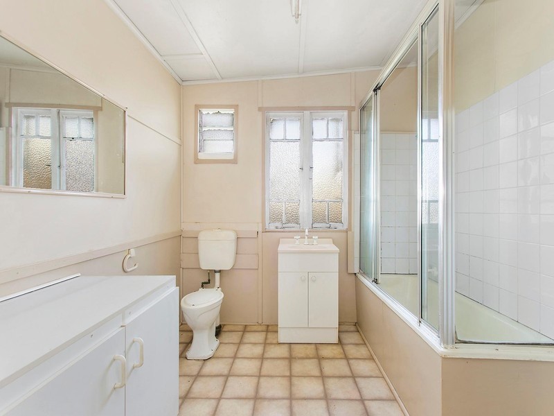 187 Jellicoe Street, Newtown QLD 4350