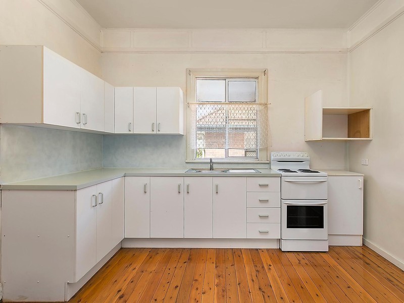 14 Victory Street, Newtown QLD 4350