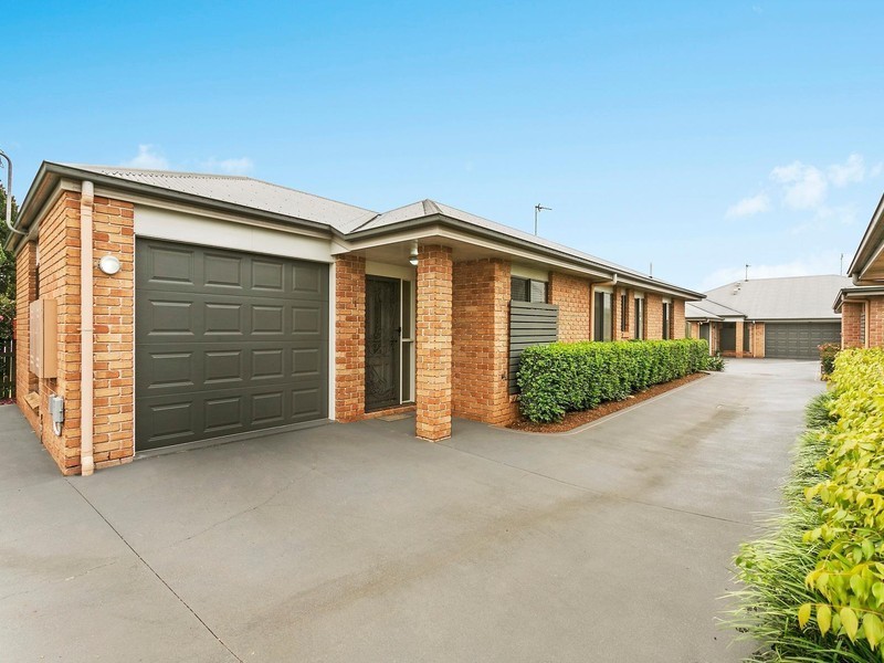 1/237 South Street, South Toowoomba QLD 4350