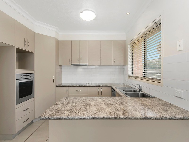 1/237 South Street, South Toowoomba QLD 4350