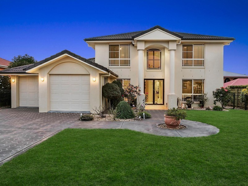 3 Vanham Close, Middle Ridge QLD 4350