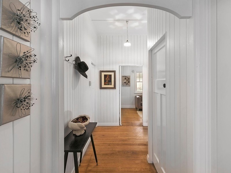 35 Moloney Street, North Toowoomba QLD 4350