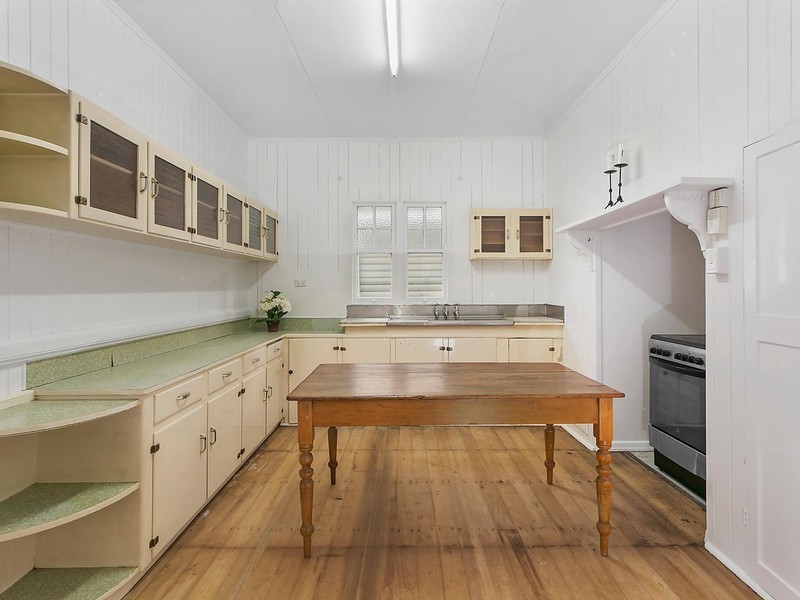 35 Moloney Street, North Toowoomba QLD 4350