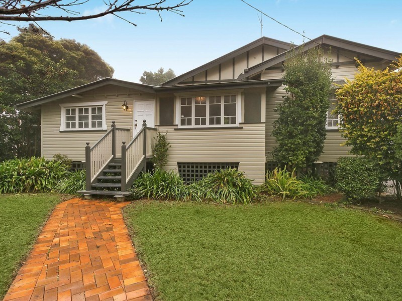 2 Warren Street, East Toowoomba QLD 4350