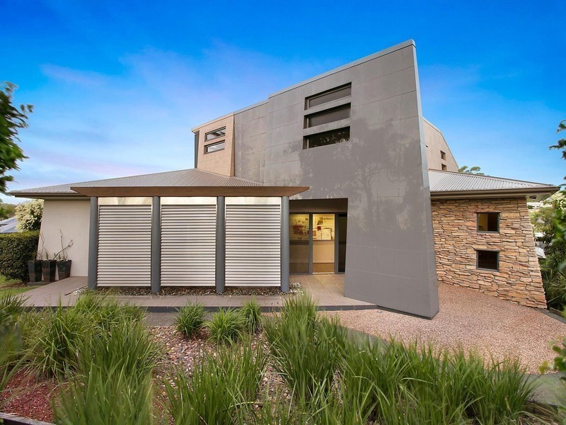 4C Mackenzie Street, Mount Lofty QLD 4350