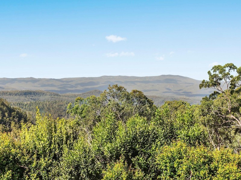 4C Mackenzie Street, Mount Lofty QLD 4350