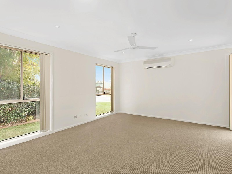 2 Beverley Close, Middle Ridge QLD 4350