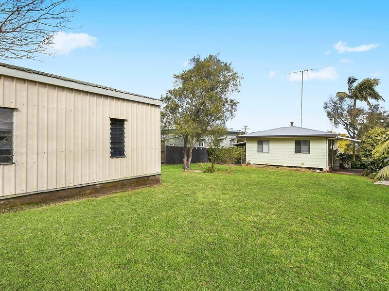 19 Rhyde Street, Mount Lofty QLD 4350