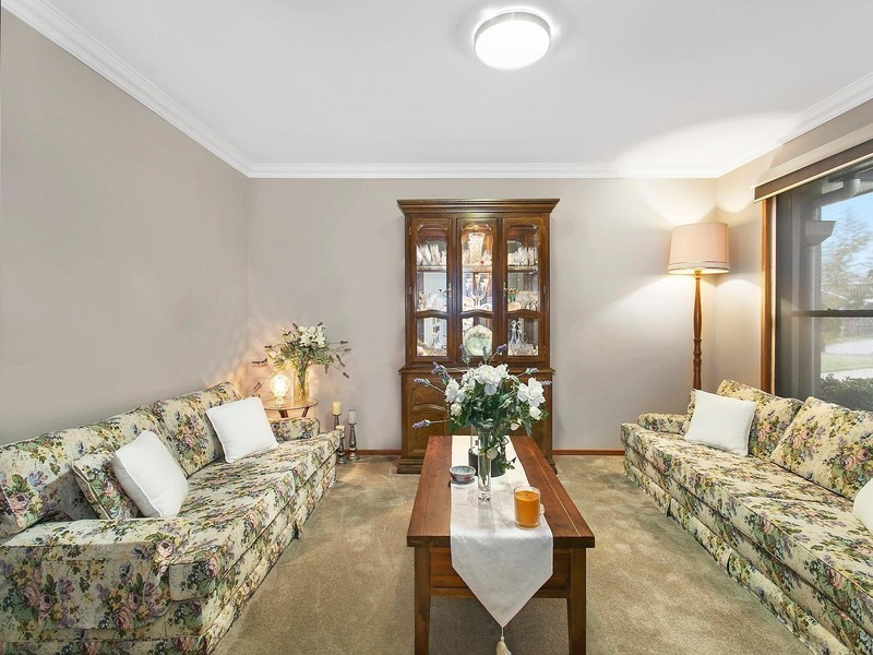 8 Martini Street, Mount Lofty QLD 4350