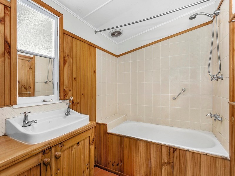 20 Roseberry Street, North Toowoomba QLD 4350