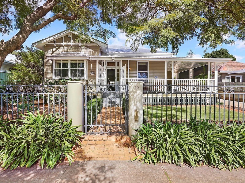 10 Campbell Street, East Toowoomba QLD 4350