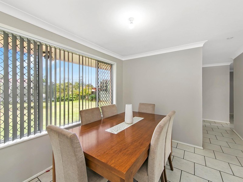19 Knockator Crescent, Centenary Heights QLD 4350