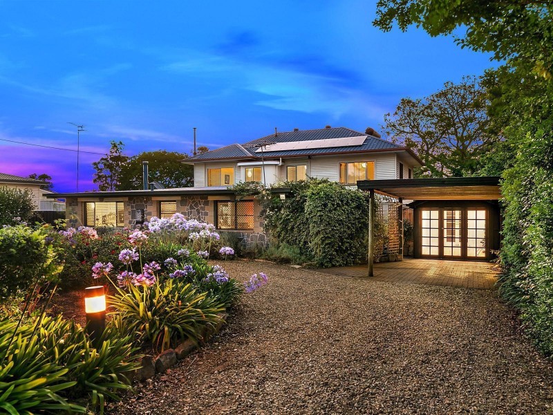 271 Geddes Street, Centenary Heights QLD 4350