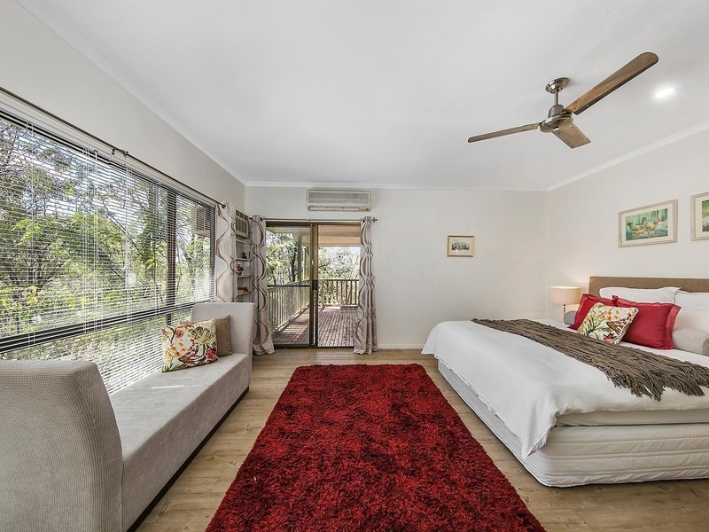 3 Clive Crescent, Withcott QLD 4352