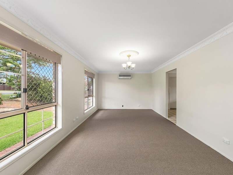 22 Kingsford Smith Drive, Wilsonton QLD 4350