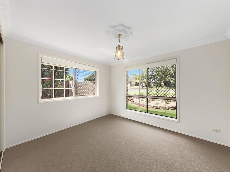 22 Kingsford Smith Drive, Wilsonton QLD 4350