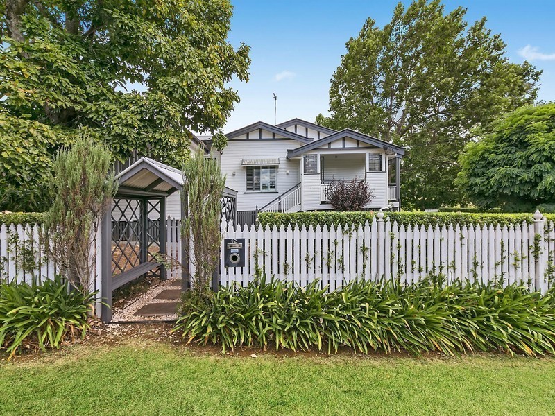 12 Bruce Street, East Toowoomba QLD 4350