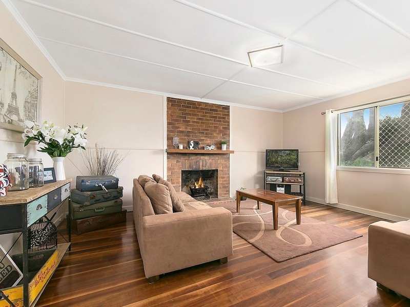 16 Erbacher Street, Centenary Heights QLD 4350