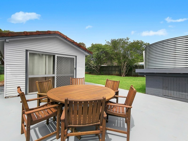 16 Erbacher Street, Centenary Heights QLD 4350