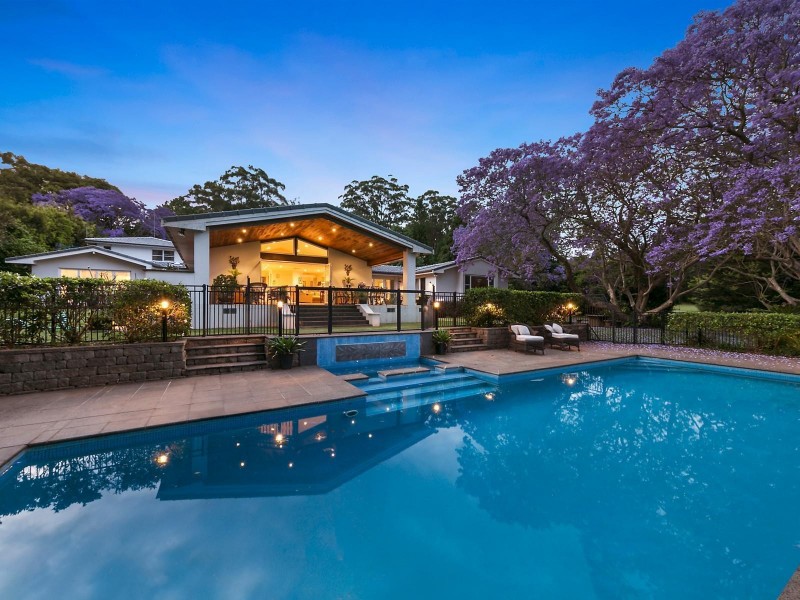 6 Flagstone Creek Road, Middle Ridge QLD 4350