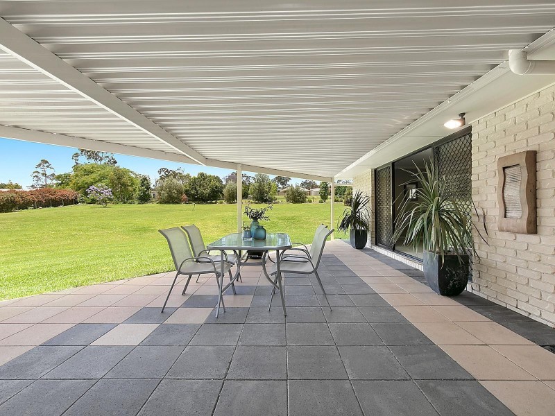 9 Phoebe Court, Cotswold Hills QLD 4350