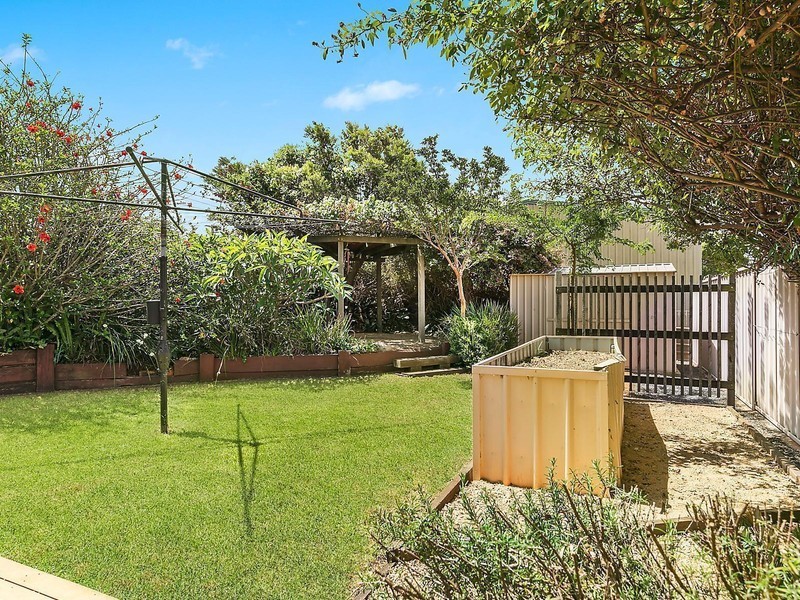 2/385 Stenner Street, Kearneys Spring QLD 4350