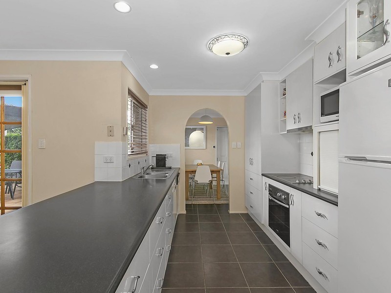 301 Mackenzie Street, Centenary Heights QLD 4350