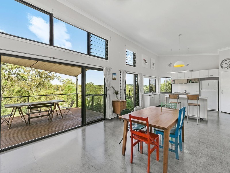 8 Fawn Grove Drive, Glenvale QLD 4350