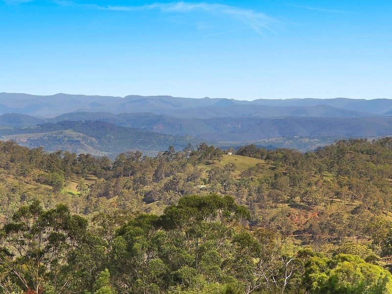10481 New England Highway, Highfields QLD 4352