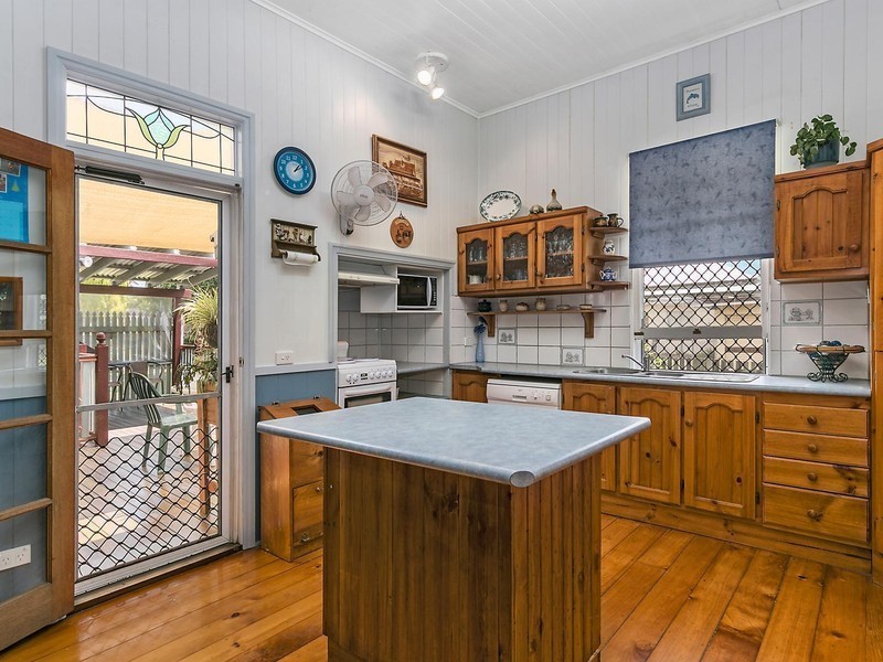 172 Taylor Street, Newtown QLD 4350