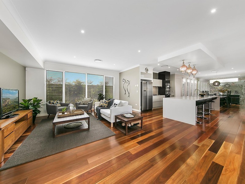 9 Colman Drive, Middle Ridge QLD 4350