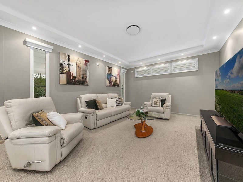 9 Colman Drive, Middle Ridge QLD 4350