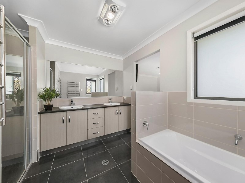 15 Frontier Court, Gowrie Junction QLD 4352