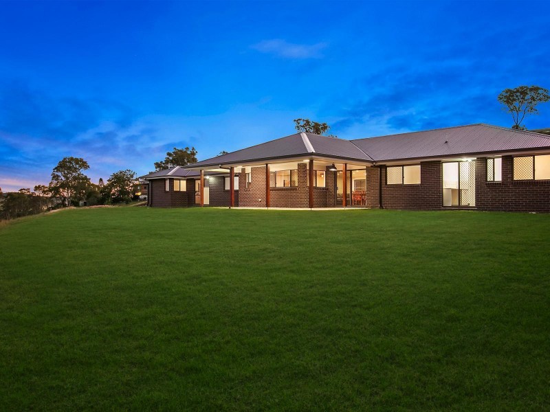 15 Frontier Court, Gowrie Junction QLD 4352