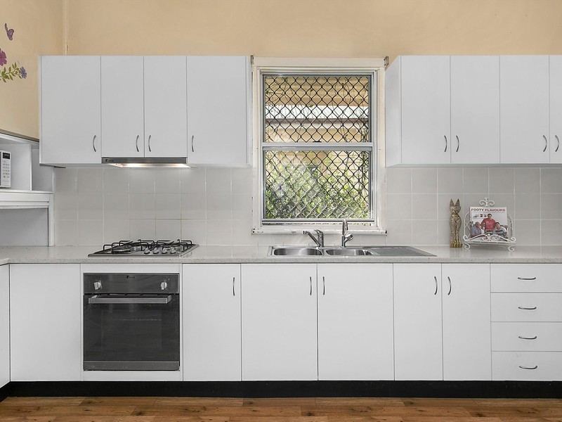 173 Russell Street, Newtown QLD 4350