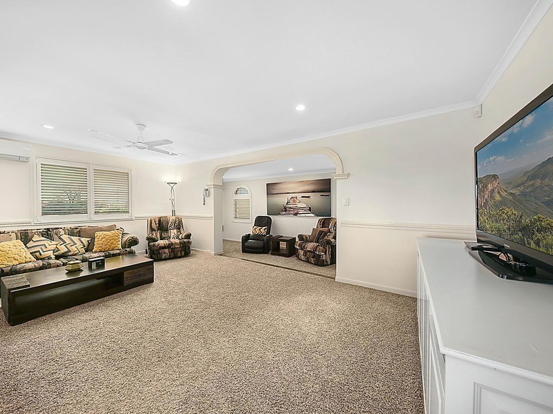 16 Beryl Street, Wilsonton QLD 4350