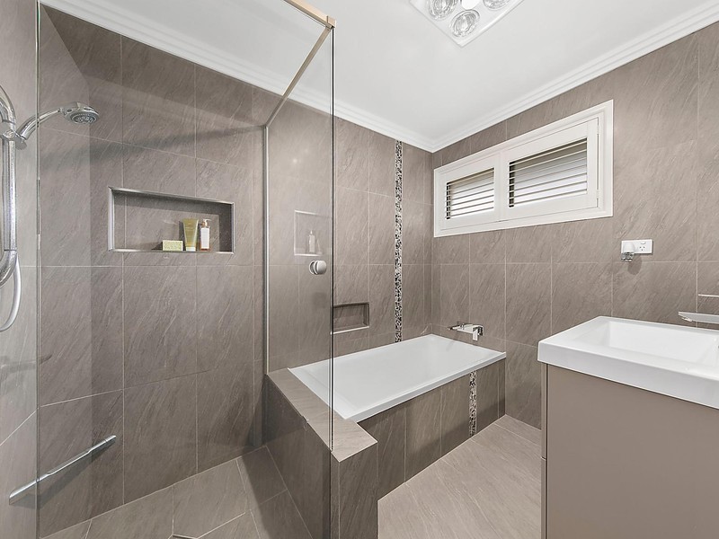 16 Beryl Street, Wilsonton QLD 4350