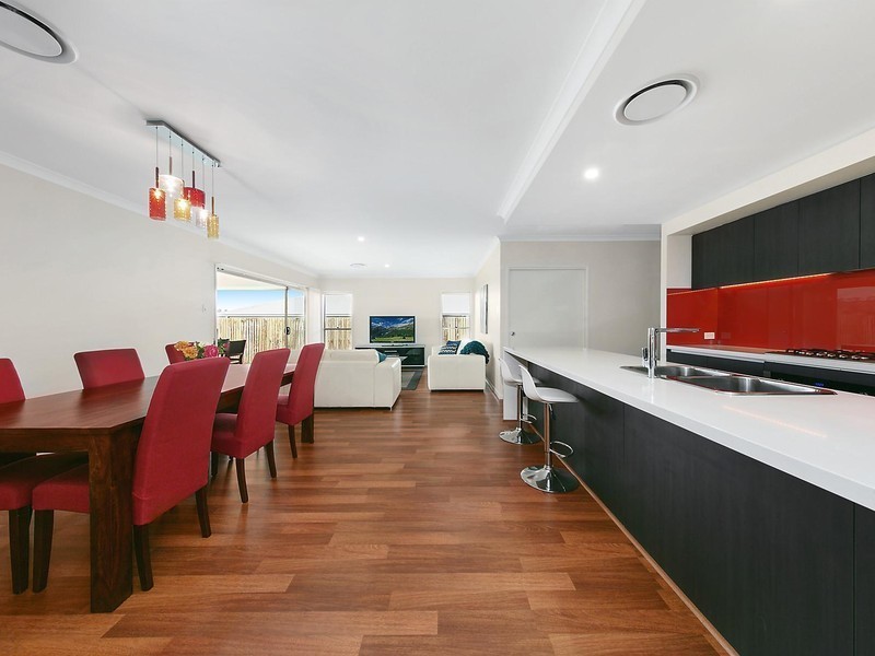 20 Sophia Crescent, Cotswold Hills QLD 4350