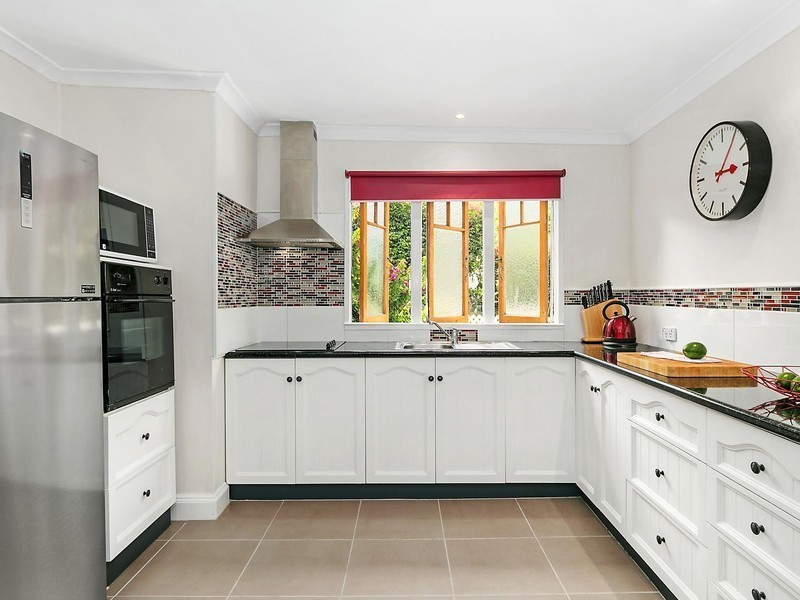 56 Mary Street, Mount Lofty QLD 4350