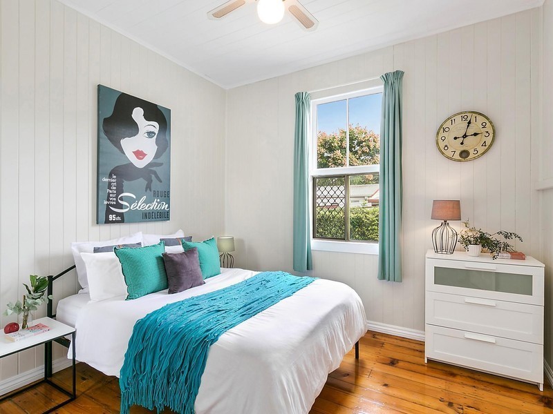 56 Mary Street, Mount Lofty QLD 4350