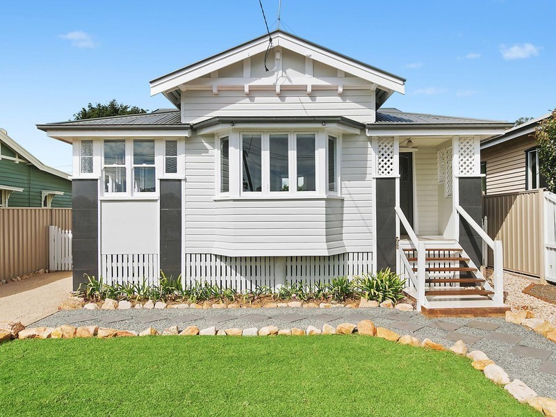 26 Charles Street, Newtown QLD 4350