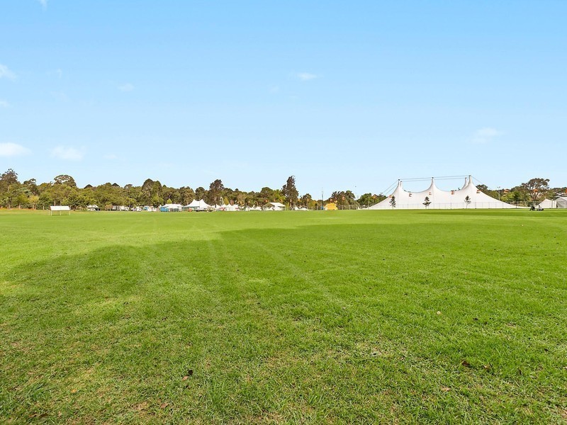 33 Zuccoli Drive, Blue Mountain Heights QLD 4350