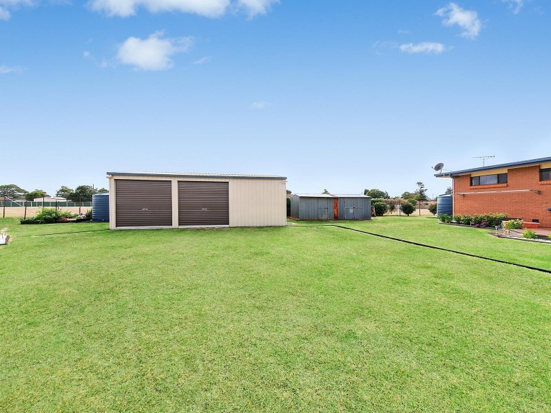 5 Janet Court, Wilsonton QLD 4350